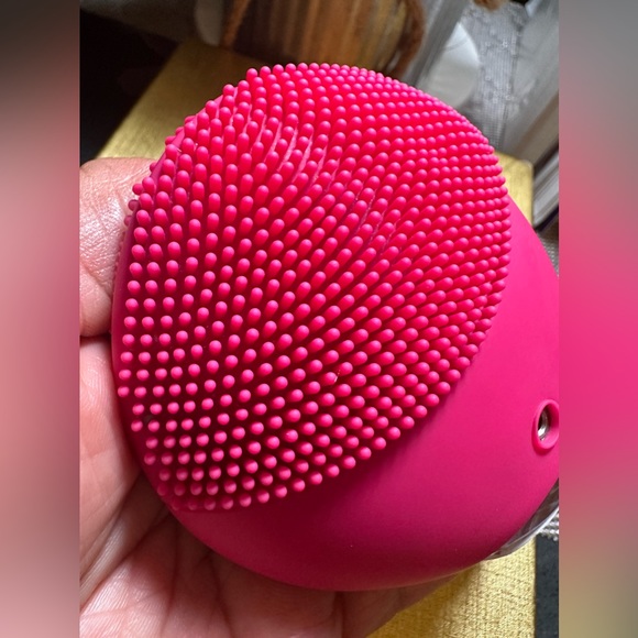 FOREO LUNA mini 2 Silicone Dual-Sided Facial Cleansing Brush , Works Perfectly - Picture 10 of 10